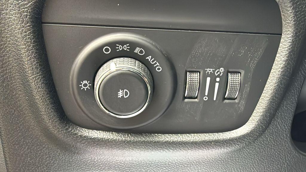 new 2026 Jeep Grand Cherokee L car, priced at $47,771