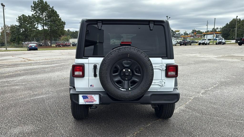 new 2026 Jeep Wrangler car, priced at $38,372