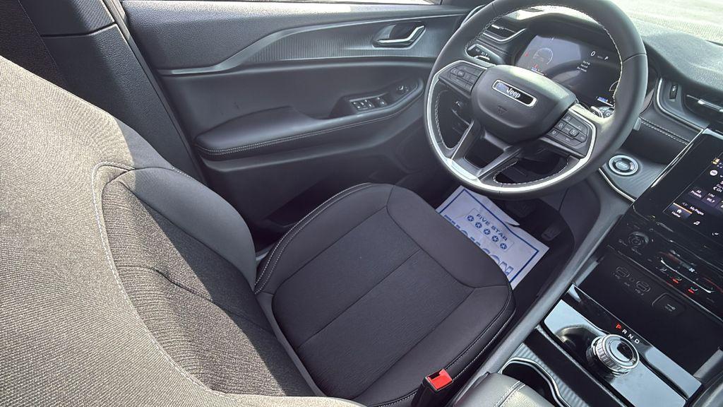 new 2025 Jeep Grand Cherokee car, priced at $34,471