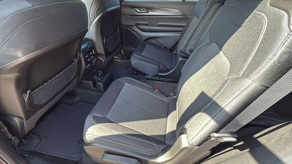 new 2025 Jeep Grand Cherokee L car, priced at $35,471