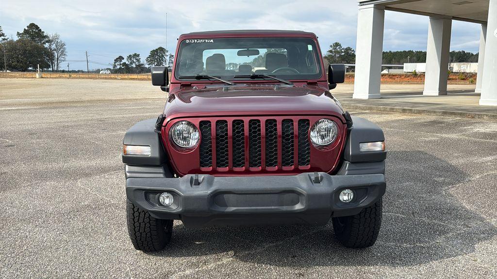 used 2021 Jeep Gladiator car, priced at $29,390
