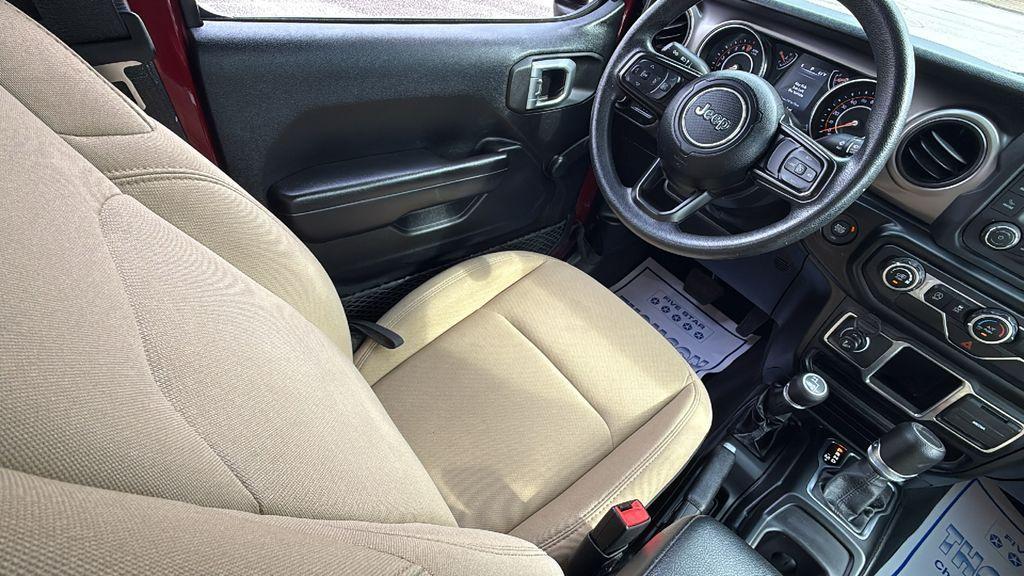 used 2021 Jeep Gladiator car, priced at $29,390