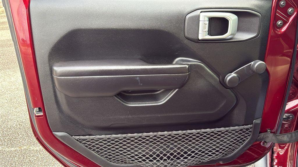 used 2021 Jeep Gladiator car, priced at $29,390