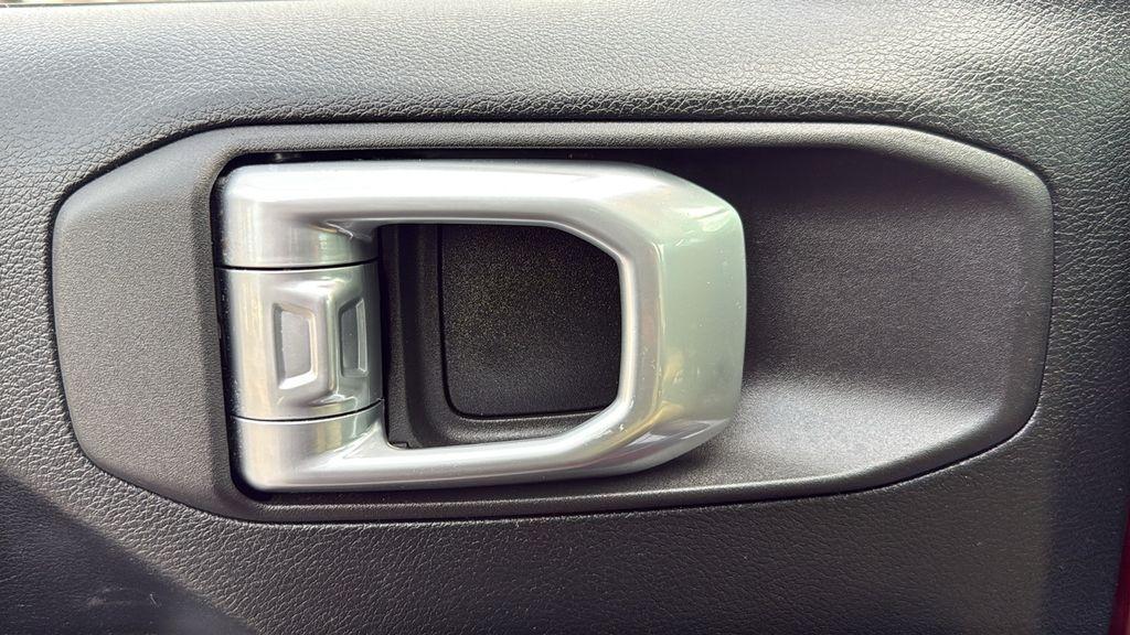 used 2021 Jeep Gladiator car, priced at $29,390