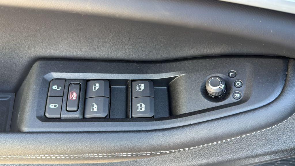 new 2025 Jeep Grand Cherokee car, priced at $36,272