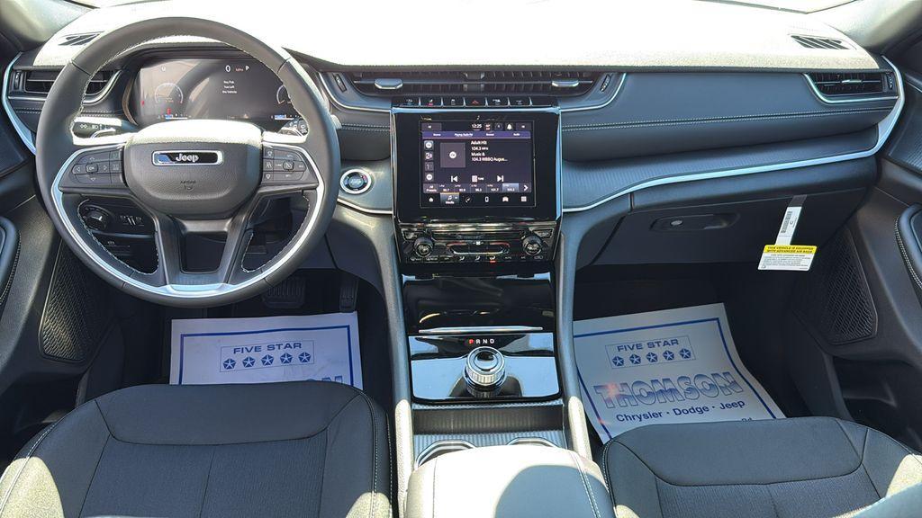 new 2025 Jeep Grand Cherokee car, priced at $33,741