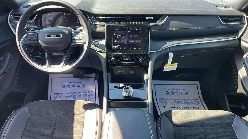 new 2025 Jeep Grand Cherokee car, priced at $36,222