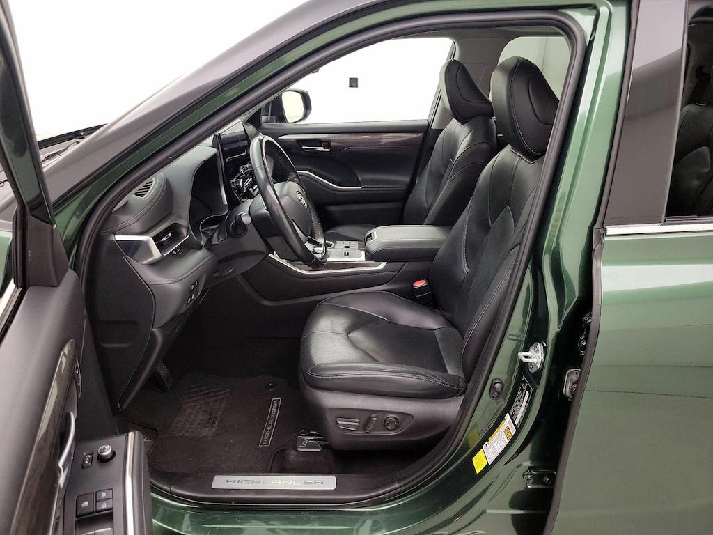used 2023 Toyota Highlander car, priced at $36,998