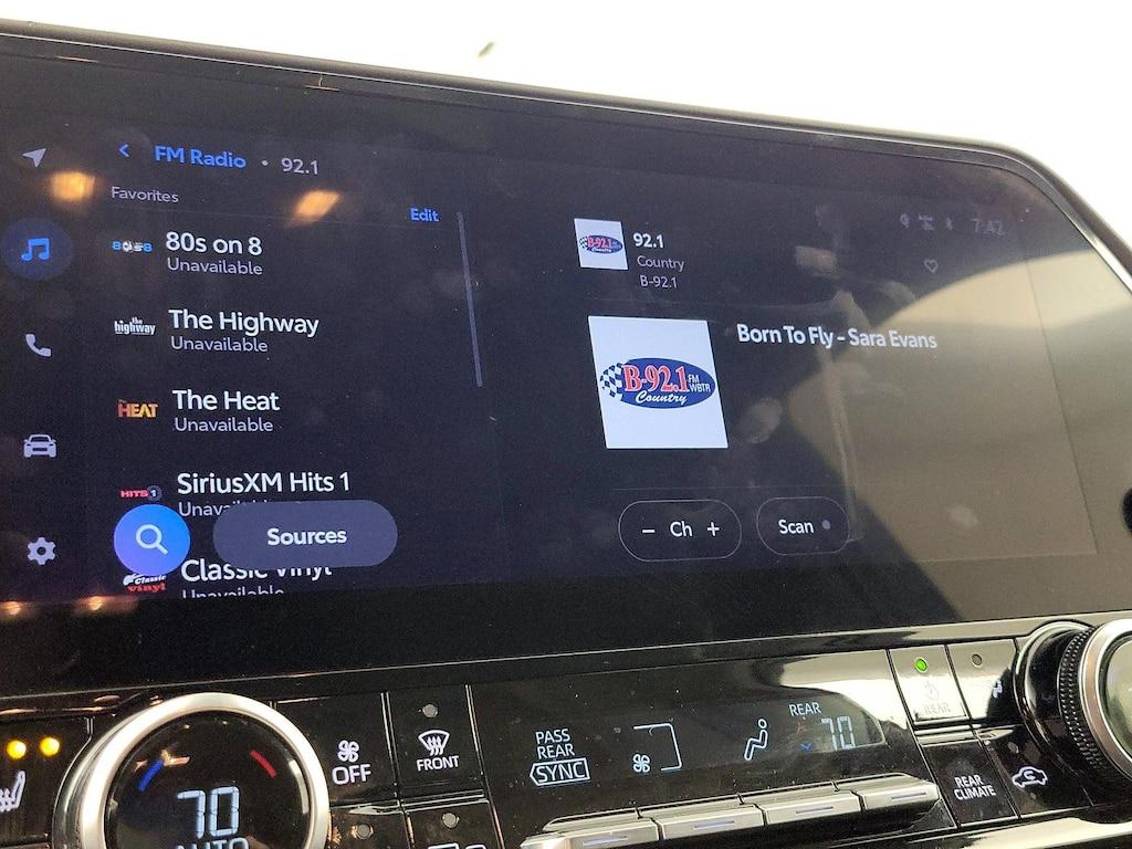 used 2023 Toyota Highlander car, priced at $36,998