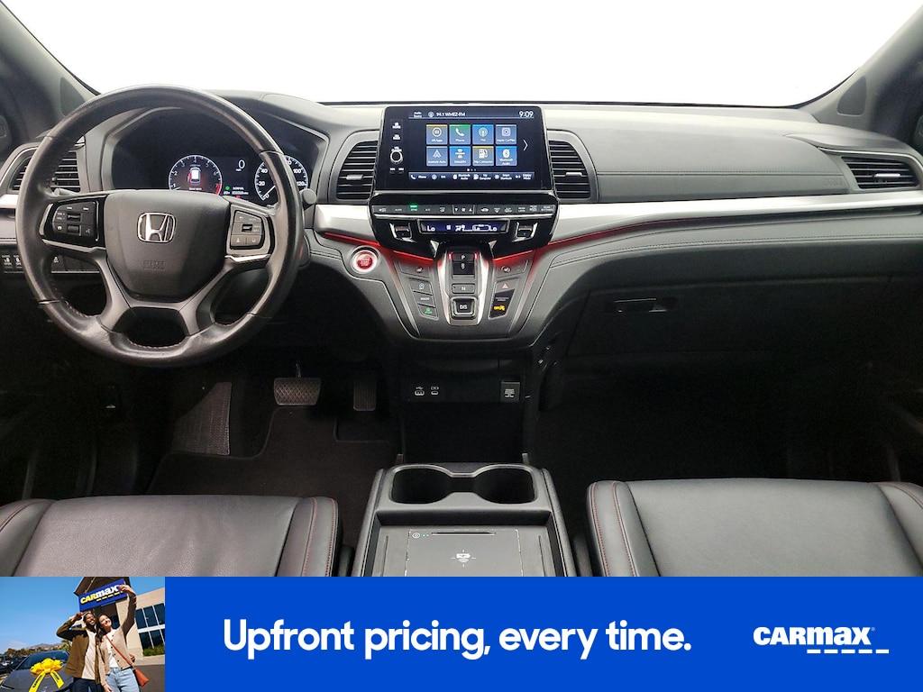 used 2025 Honda Odyssey car, priced at $34,998