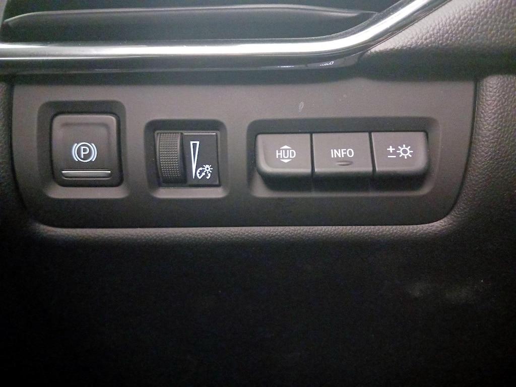 used 2023 Cadillac XT4 car, priced at $26,998