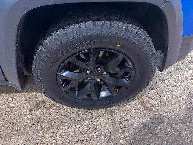 used 2017 Jeep Cherokee car, priced at $19,670