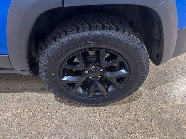 used 2017 Jeep Cherokee car, priced at $19,670