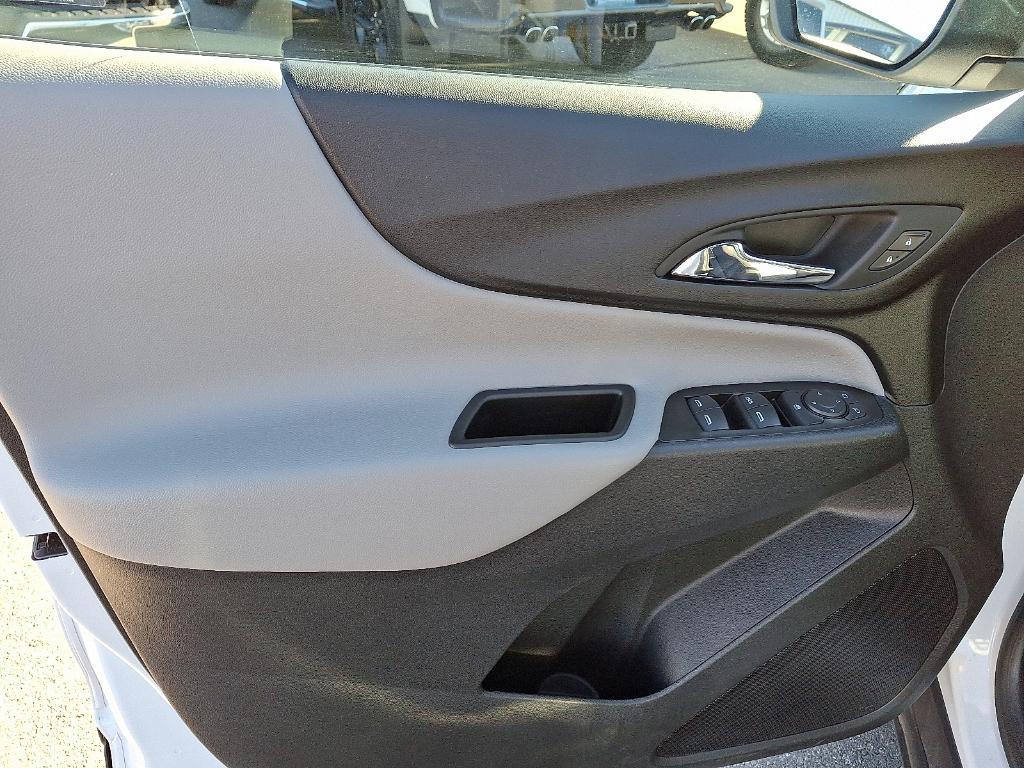 used 2024 Chevrolet Equinox car, priced at $22,586