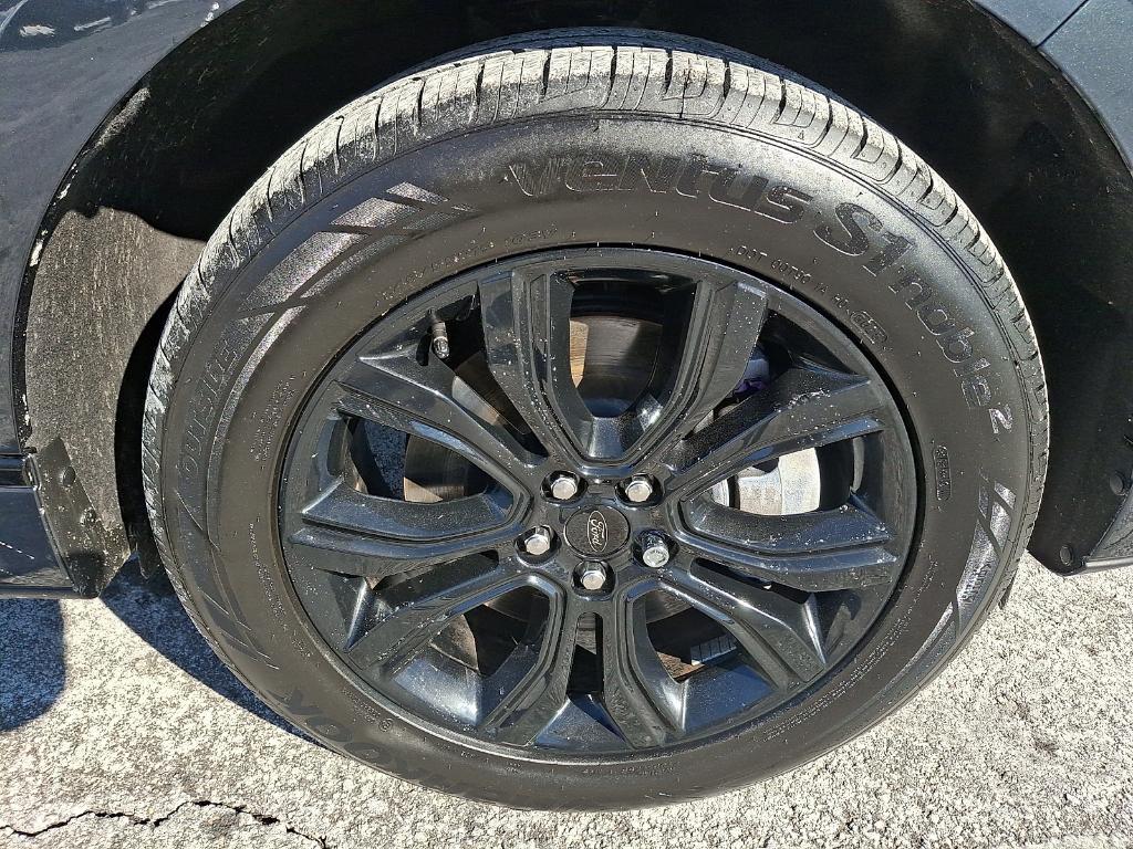 used 2022 Ford Edge car, priced at $21,986