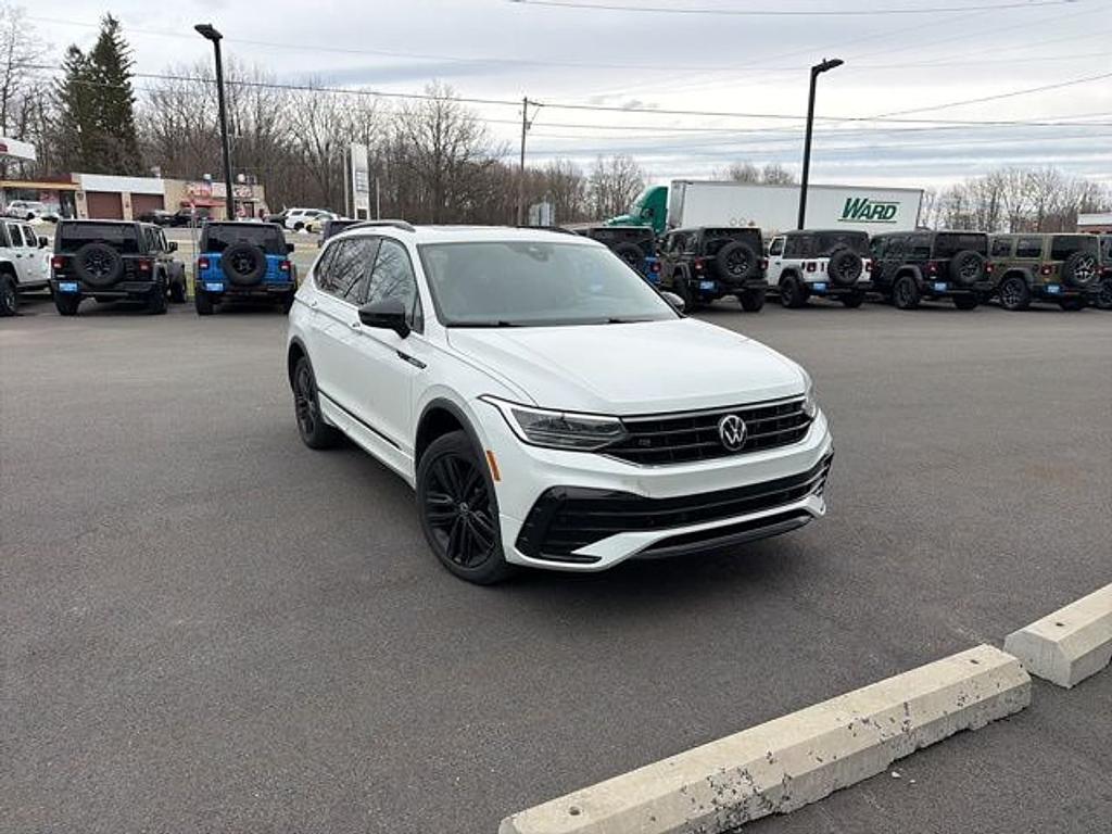 used 2022 Volkswagen Tiguan car, priced at $23,125