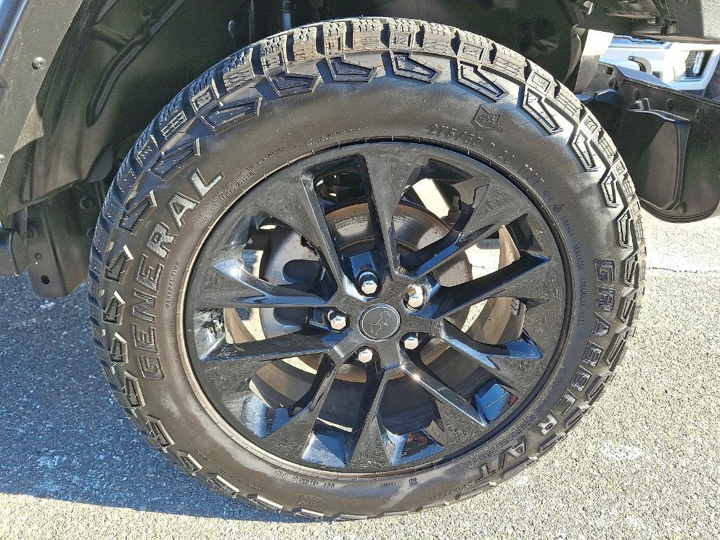 used 2024 Jeep Gladiator car, priced at $35,887