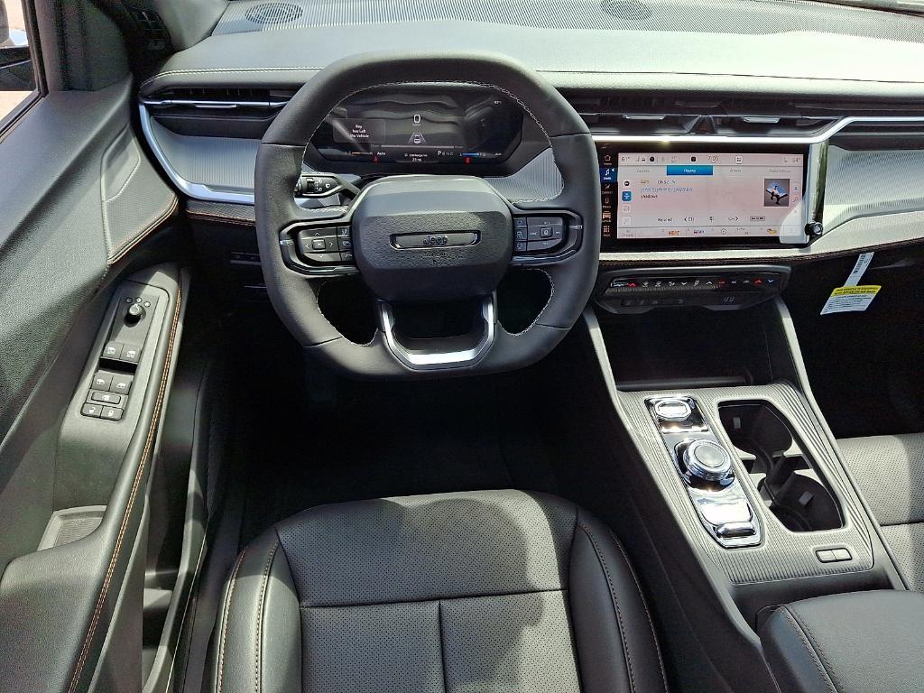 new 2026 Jeep Cherokee car, priced at $41,700