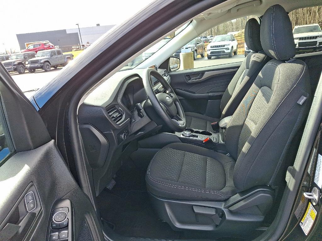used 2025 Ford Escape car, priced at $24,886