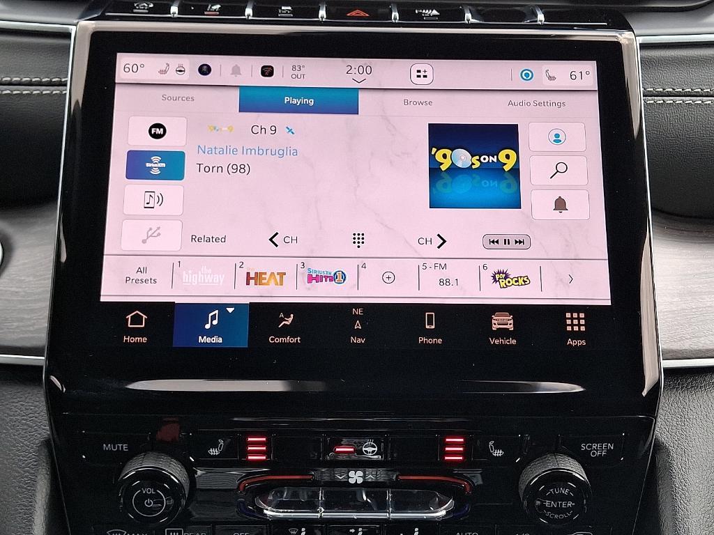 new 2025 Jeep Grand Cherokee car, priced at $50,011