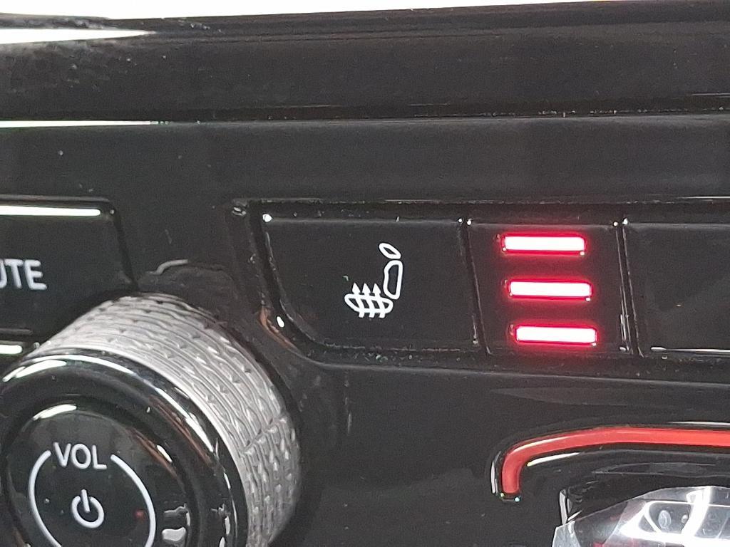 new 2025 Jeep Grand Cherokee car, priced at $50,011