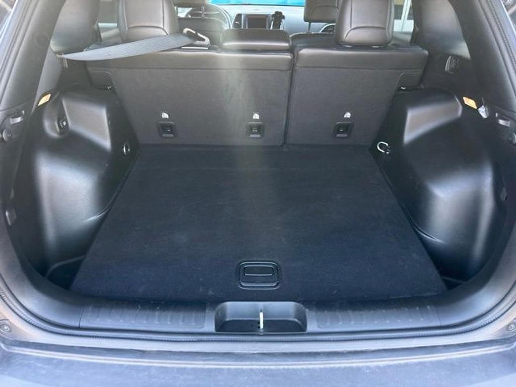used 2020 Jeep Cherokee car, priced at $18,376