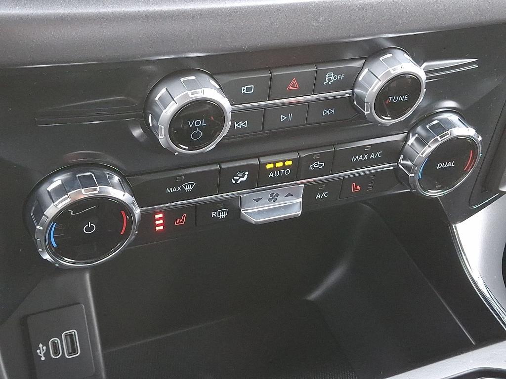 new 2025 Ford F-150 car, priced at $59,887