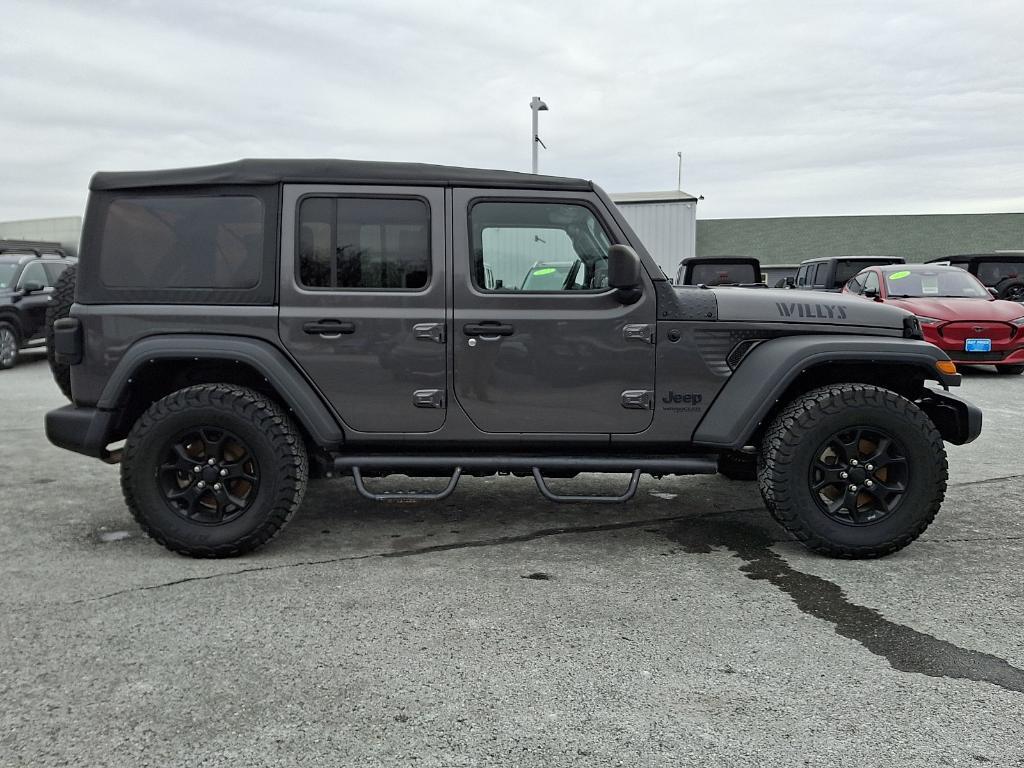 used 2021 Jeep Wrangler Unlimited car, priced at $21,753