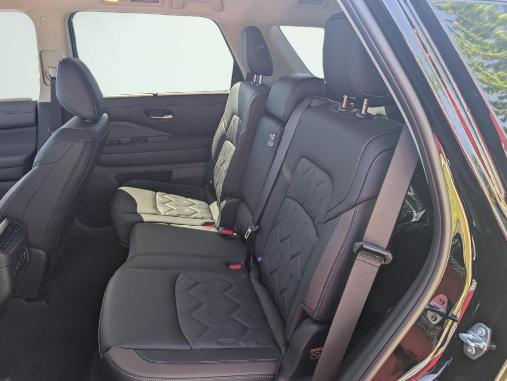 new 2026 Nissan Pathfinder car, priced at $51,912