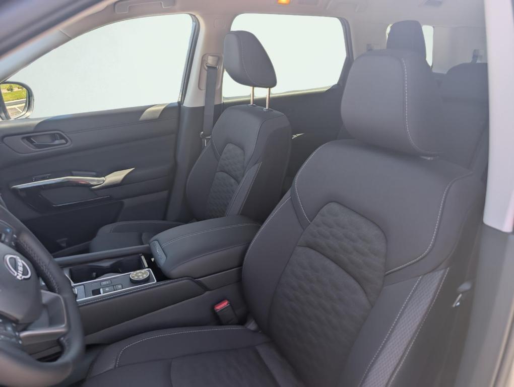 new 2026 Nissan Pathfinder car, priced at $42,332