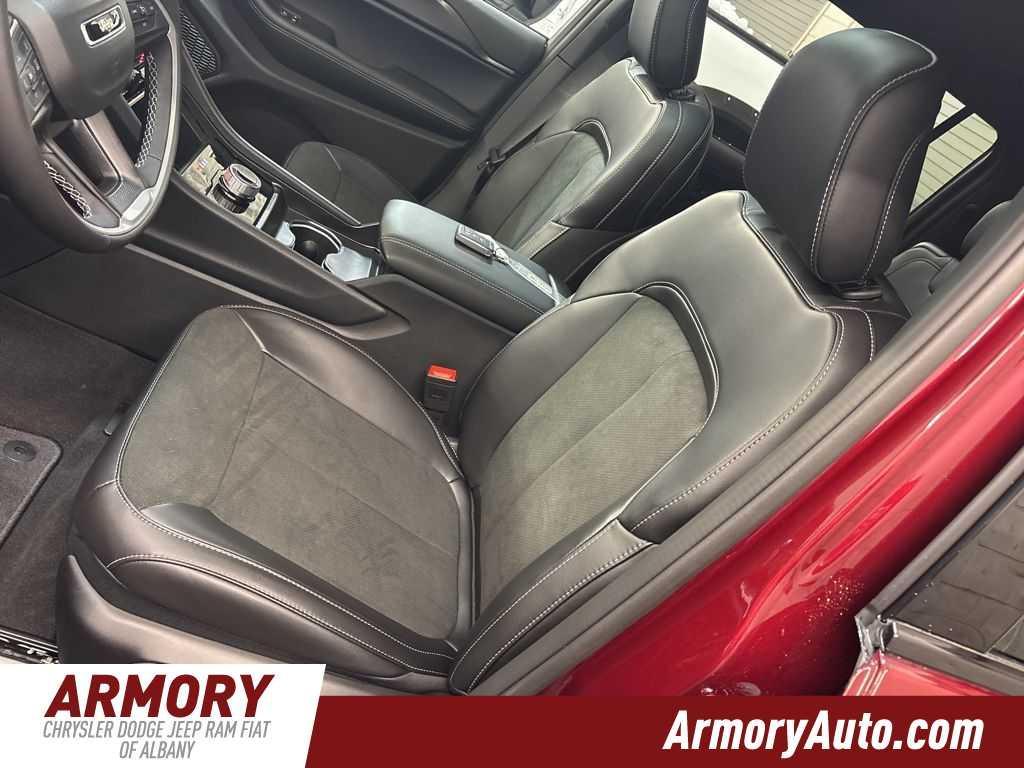 new 2025 Jeep Grand Cherokee L car, priced at $42,030