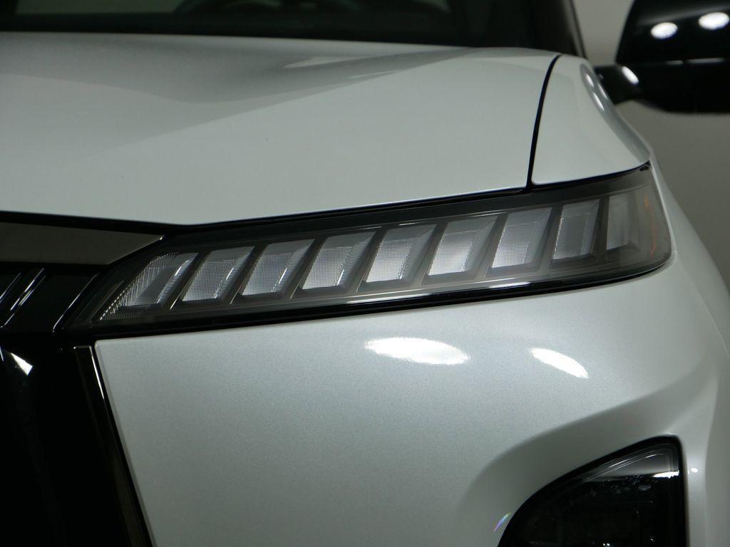 new 2026 INFINITI QX80 car, priced at $113,860