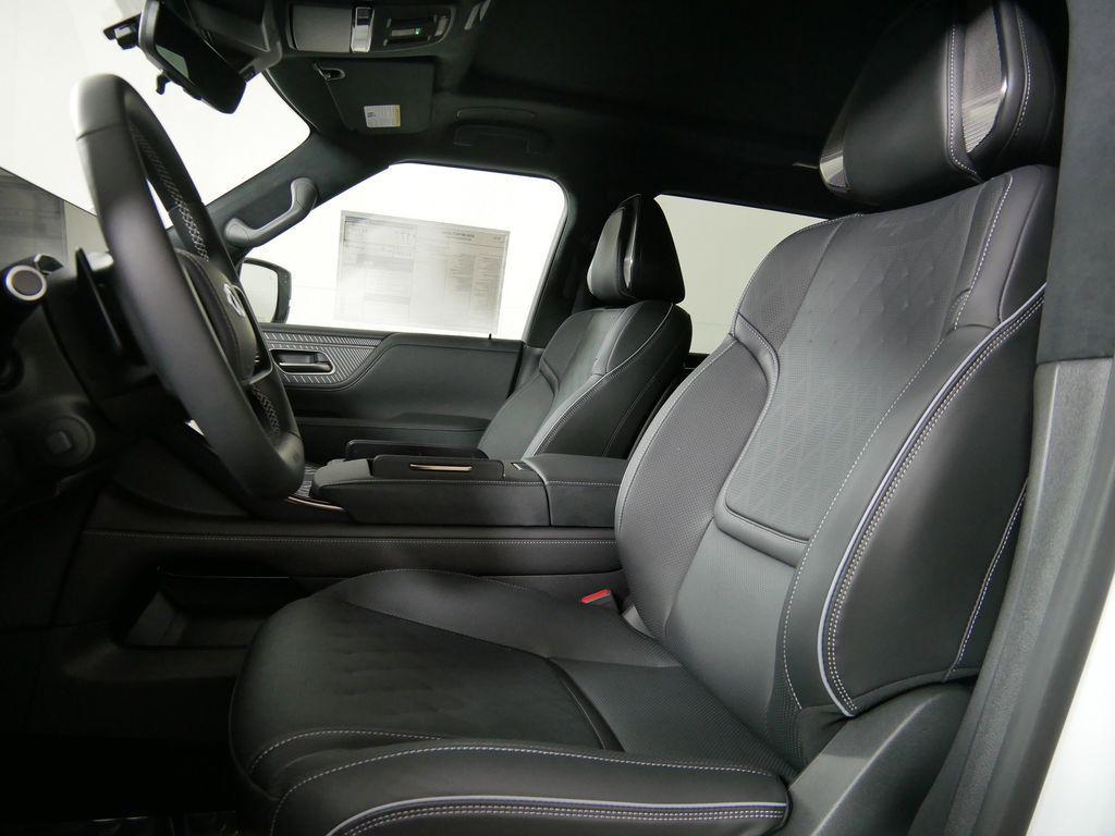 new 2026 INFINITI QX80 car, priced at $113,860