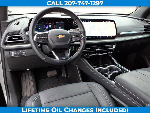used 2025 Chevrolet Traverse car, priced at $35,950