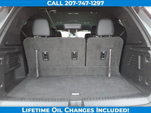 used 2025 Chevrolet Traverse car, priced at $35,950