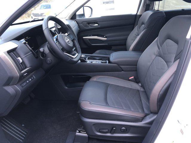 new 2025 Nissan Pathfinder car, priced at $46,784