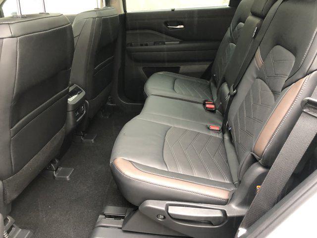 new 2025 Nissan Pathfinder car, priced at $46,594