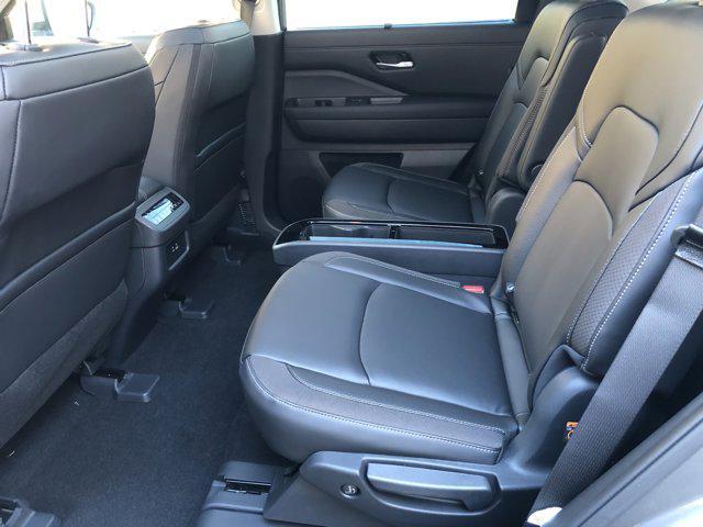 new 2025 Nissan Pathfinder car, priced at $42,049