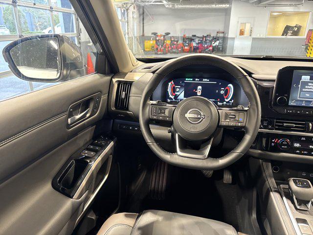 new 2025 Nissan Pathfinder car, priced at $46,357