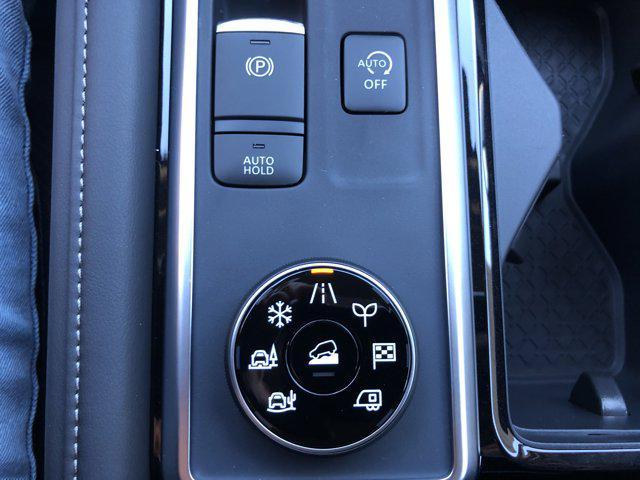 new 2025 Nissan Pathfinder car, priced at $40,158