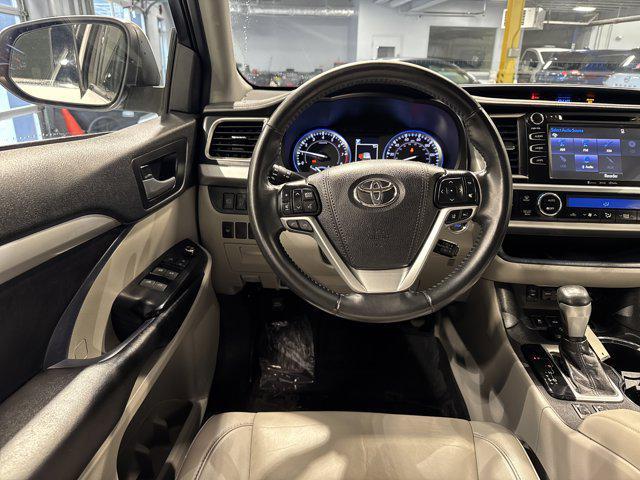 used 2019 Toyota Highlander car, priced at $23,936