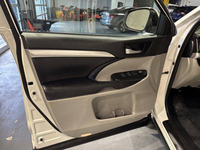 used 2019 Toyota Highlander car, priced at $23,936