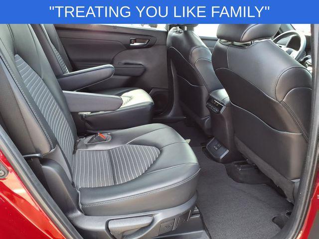 used 2023 Toyota Highlander car, priced at $35,439