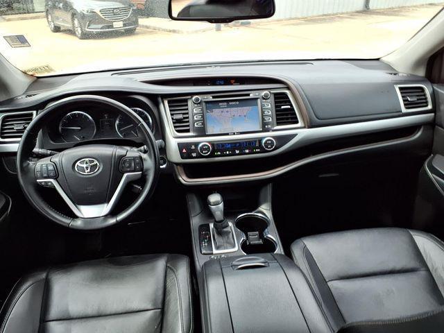 used 2014 Toyota Highlander car, priced at $16,490