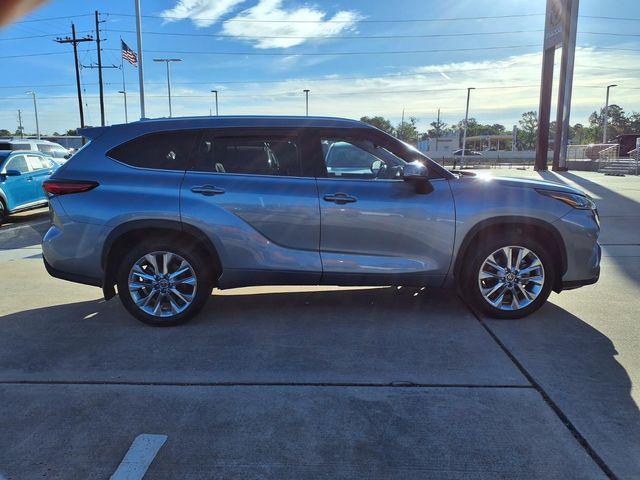 used 2023 Toyota Highlander car, priced at $38,800