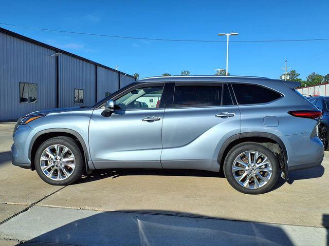 used 2023 Toyota Highlander car, priced at $38,800