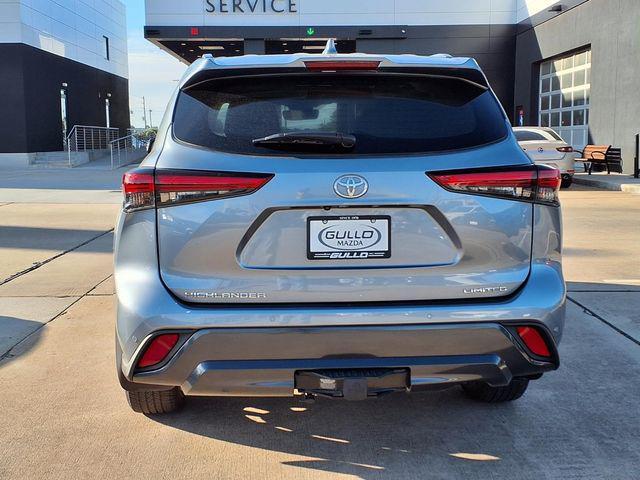 used 2023 Toyota Highlander car, priced at $38,800