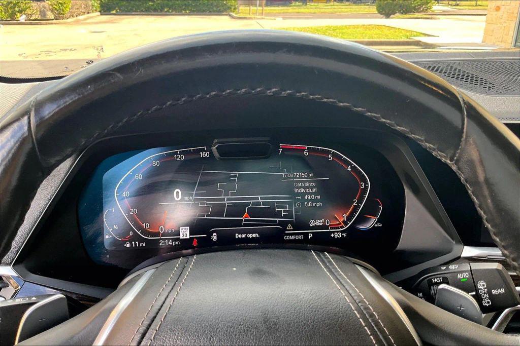 BMW X7 view 12