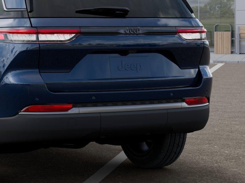 new 2027 Jeep Grand Cherokee car, priced at $49,470