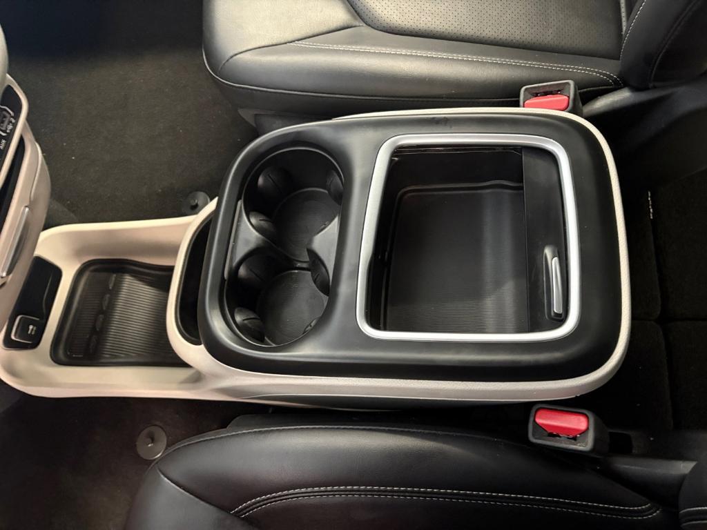 used 2024 Chrysler Pacifica car, priced at $30,492